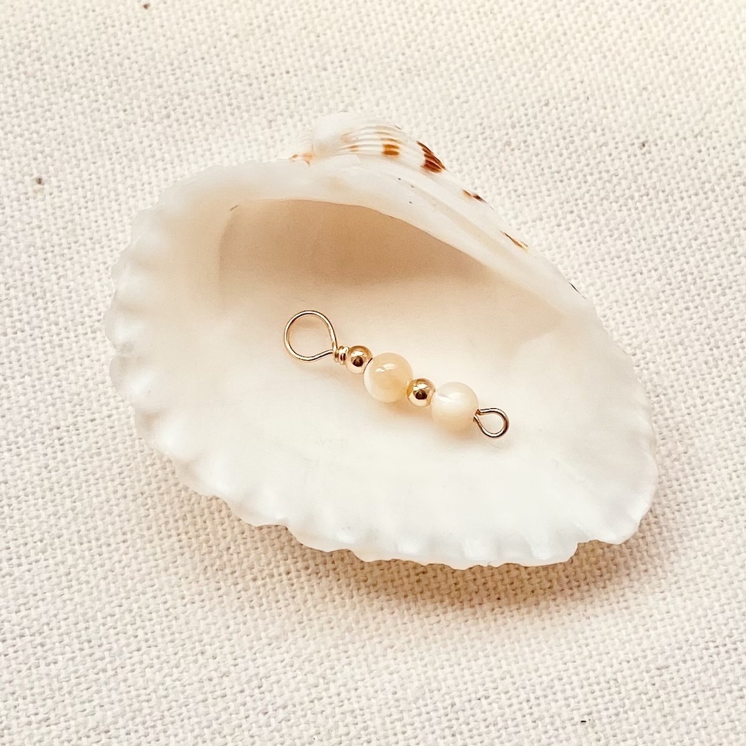 SU SUIS Charm - Mother of Pearl Cream - 14k Gold Filled or Silver - Piece or Pair